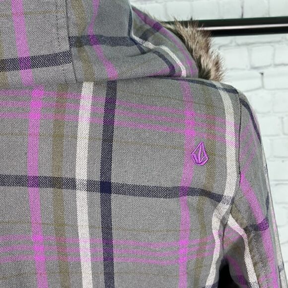 Volcom flannel/plaid double breasted jacket with Faux Fur Hood Medium - Picture 7 of 11